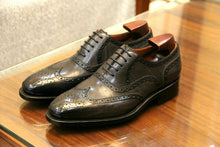 Load image into Gallery viewer, Carved high-end customized leather shoes business suit men