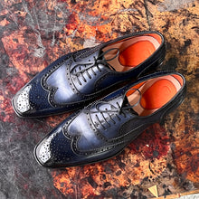 Load image into Gallery viewer, Carved high-end customized leather shoes business suit men